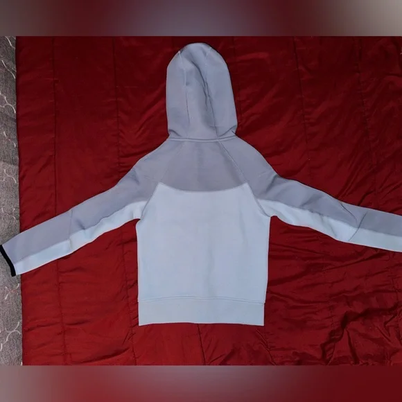 Nike tech ( kids )